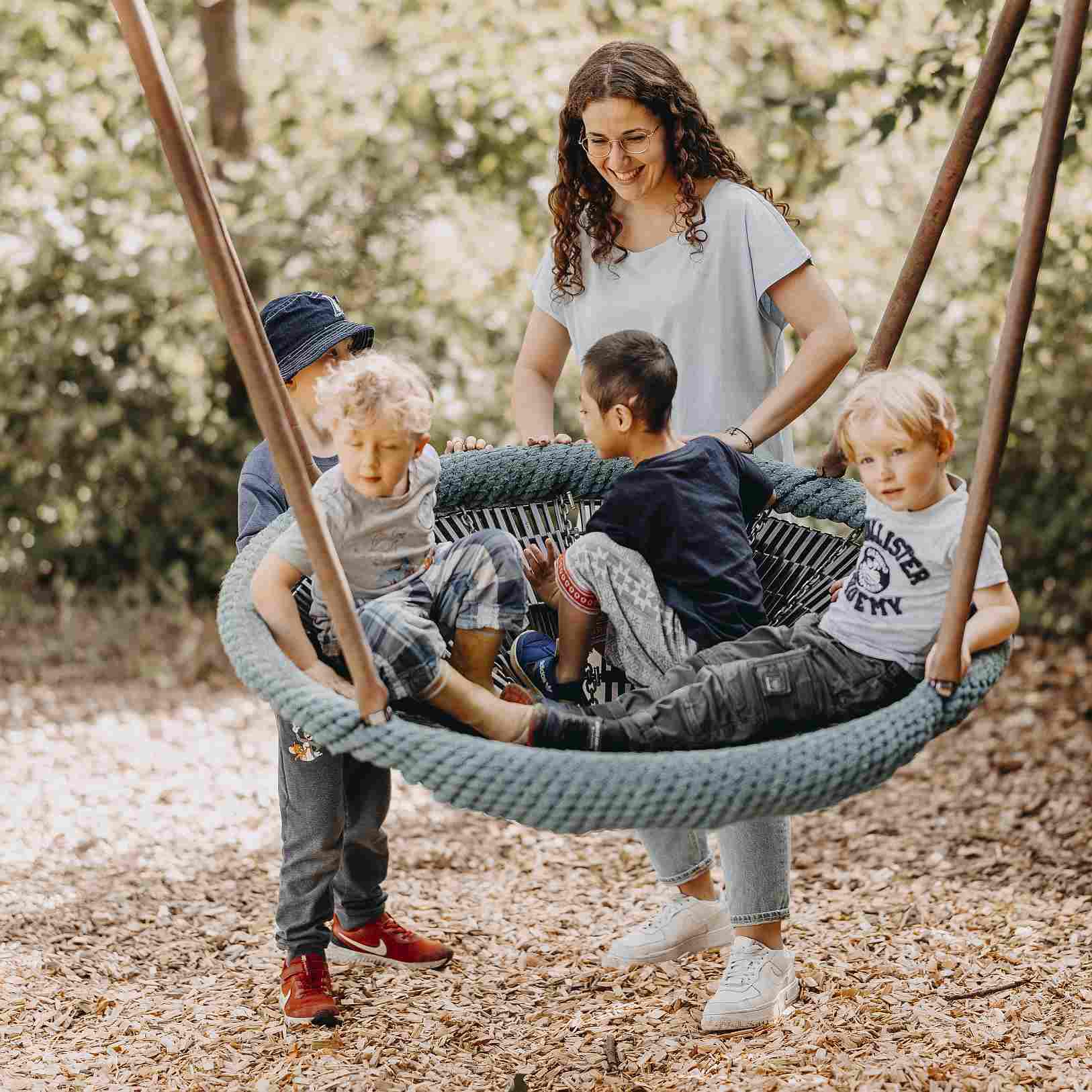 Kinder beim Spielen in der Kindertagesstätte